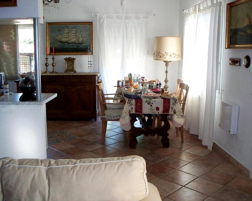 La Tana Del Tasso Ventimiglia Bed and Breakfast Εξωτερικό φωτογραφία